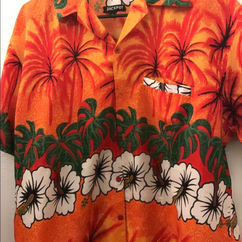 Mens Medium Hawaiian Button Up Shirt